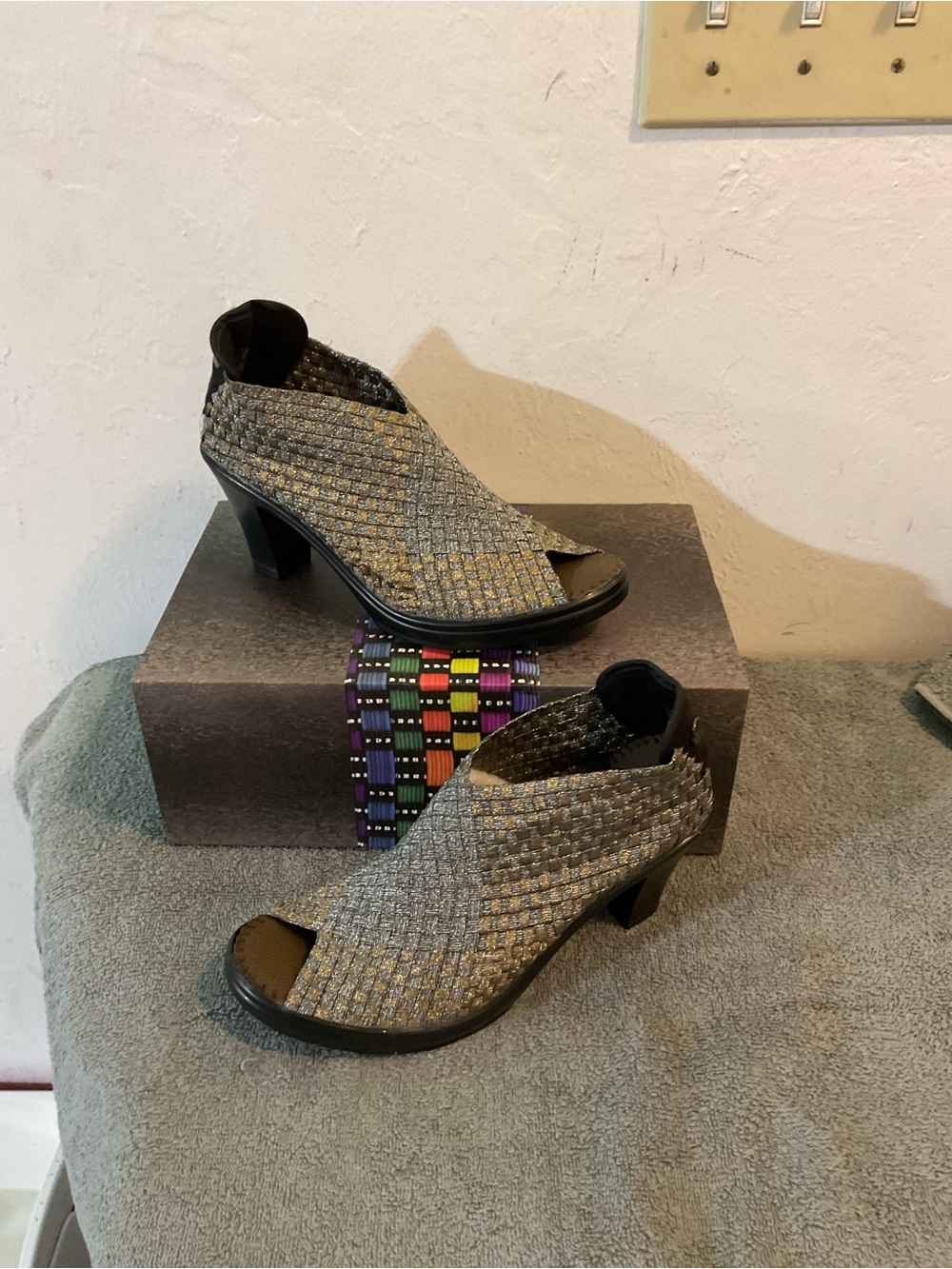 Claire's Woven Peep-Toe Heels in Gray and Black